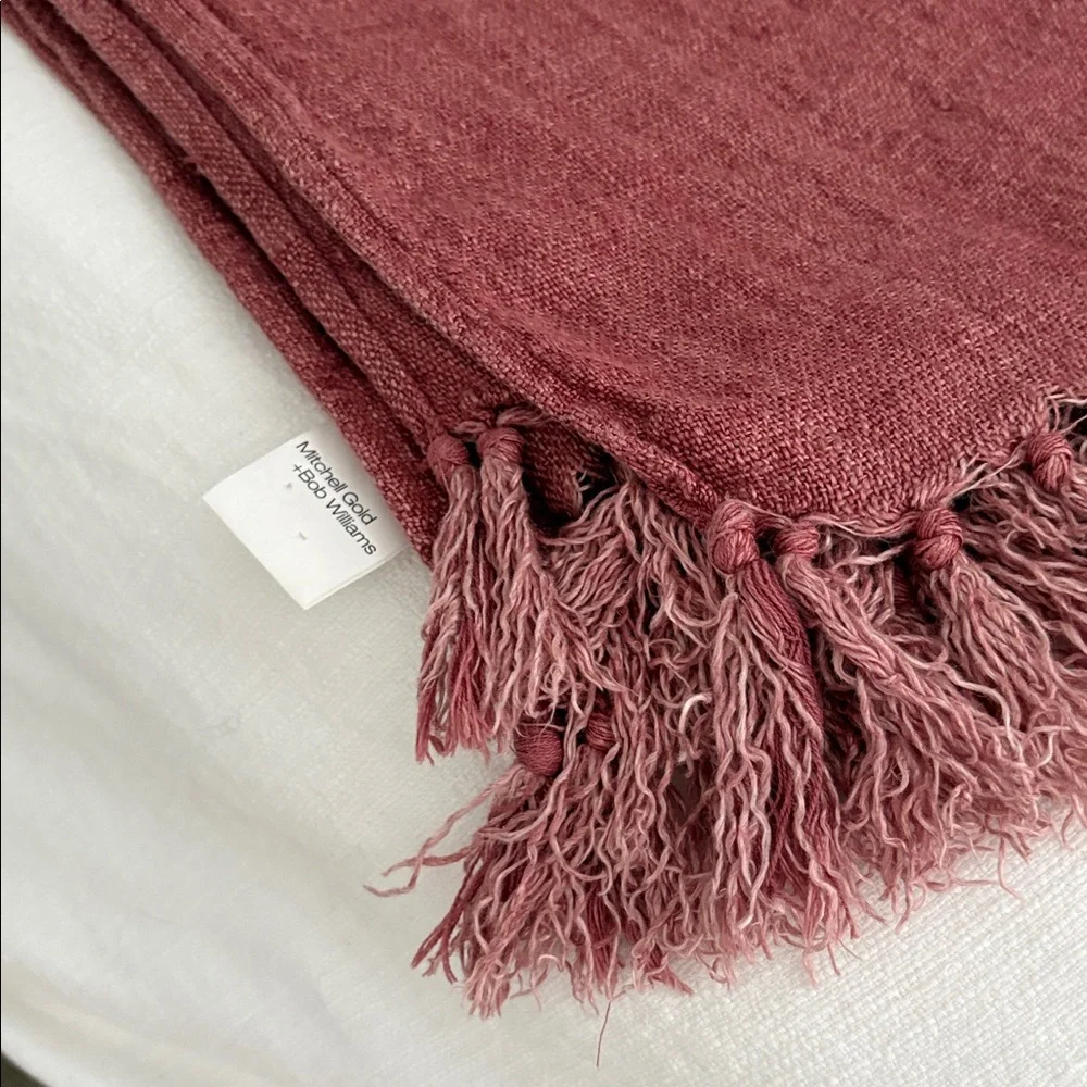 Mitchell Gold Luxe 100% linen throw 67” x 51” Color clay
